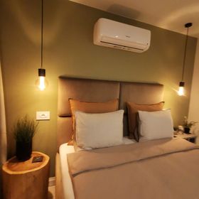 Noir Apartment Haţeg