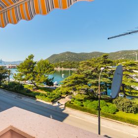 Apartment Karlo Ploce