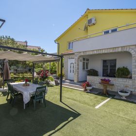 Apartment Marija Vodice II III