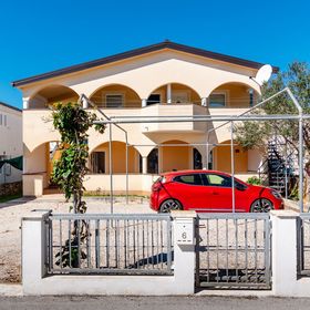 Apartments Hasnek Vir