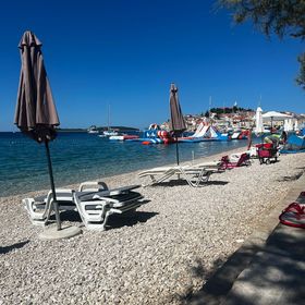 Apartments Vane Primosten