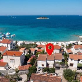 Apartments Helen Rogoznica