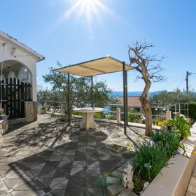 Apartments Urlicic Omis