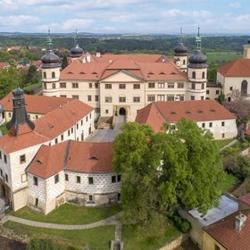 Zámek v Kostelci nad Černými lesy