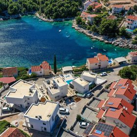 House Mirrors Razanj