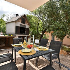 House Velebit by the sea Stinica