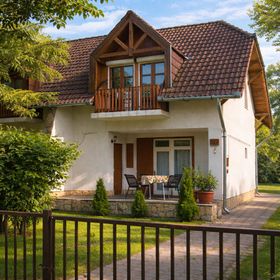 Strandközeli Nyaralóház Balatonboglár