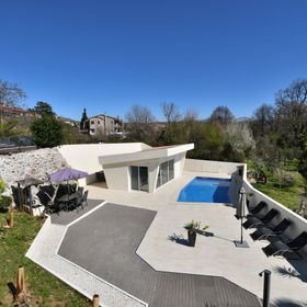 Apartments Lux with pool Matulji