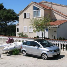 Apartments Vesna Maslinica