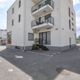 Apartments Castel L Kastel Luksic