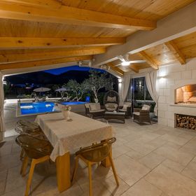 Villa Malo Seget Donji