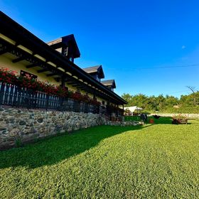 Curtea Țărănească Măldărești