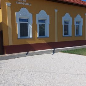 Napsugár Vendégház Apátfalva