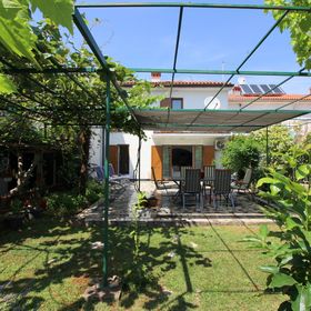 House Lavanda s lijepim vrtom Porec