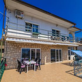 Apartment Mare Novi Vinodolski