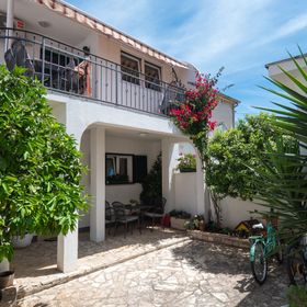 Apartment Gloria Jezera