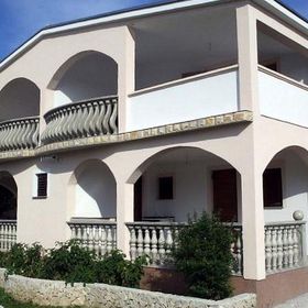 Apartmanok Parkolóhellyel Vir - Lozice, Vir - 21047 Vir - Lozice