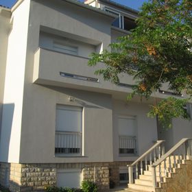 Apartmanok Parkolóhellyel Vir - 21512