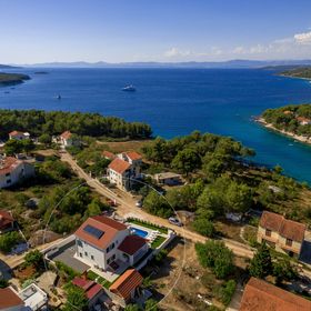 Luxusvilla A Tenger Mellett Medencével Öböl Makarac, Brac - 22637 Makarac