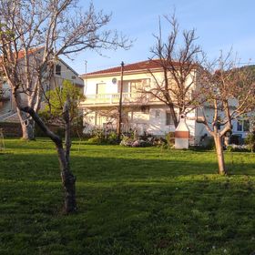 Apartmanok A Tenger Mellett Banjol, Rab - 23095 Banjol