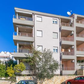 Apartmanok Parkolóhellyel Trogir - 23910