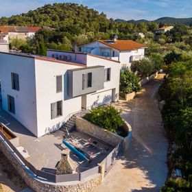 Apartmanok Medencével Lukoran, Ugljan - 23933 Lukoran