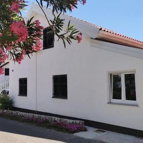 Apartmanok Parkolóhellyel Vir - 23962