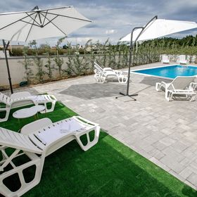 Apartmanok Családok Részére Medencével Vrsi - Mulo, Zadar - 24110 Vrsi - Mulo