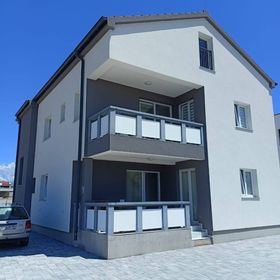 Apartmanok Családok Részére Medencével Vrsi - Mulo, Zadar - 24110 Vrsi - Mulo
