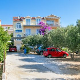 Apartmanok Parkolóhellyel Trogir - 24167