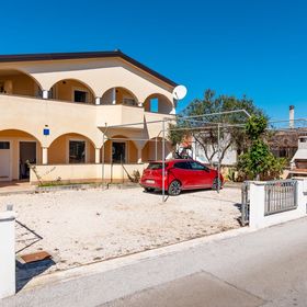 Apartmanok Parkolóhellyel Vir - 24173