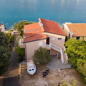 Apartmanok A Tenger Mellett Sparadici, Sibenik - 24300 Šparadići