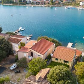 Apartmanok A Tenger Mellett Sparadici, Sibenik - 24300 Šparadići