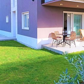 Apartmanok Parkolóhellyel Porec - 24316 Poreč