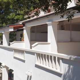 Apartmanok és Szobák Parkolóhellyel Jagodna, Hvar - 24399 Jagodna