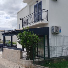 Apartmanok és Szobák Parkolóhellyel Starigrad, Paklenica - 24535 Starigrad