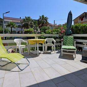 Apartmanok Parkolóhellyel Barbat, Rab - 24547 Barbat