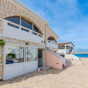 Apartmanok A Tenger Mellett Vir - 24564