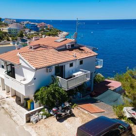 Apartmanok A Tenger Mellett Razanj, Rogoznica - 24569 Ražanj