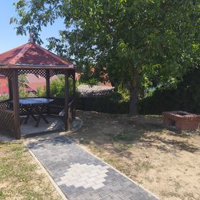 Gyöngyvirág Apartmanház Zalakaros