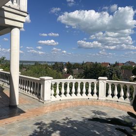 Pipacs Apartman Balatonalmádi