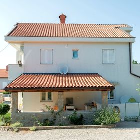 Apartments Kamenar Klimno