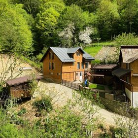 Cabana din Lemn Poiana Mărului