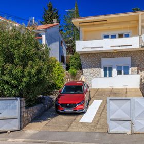 Apartments Tapur Dramalj