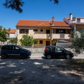 Apartment Nikica Mirca