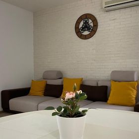 Sunny Deluxe Apartment Cosmopolis Ştefăneştii de Jos 
