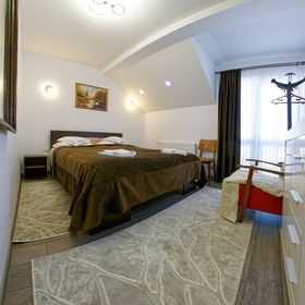 Casa de pe Deal Sadova