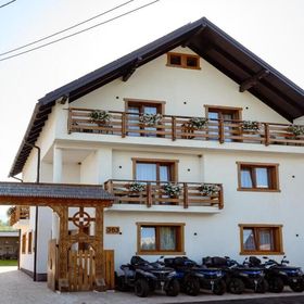 Casa Maramures Retreat & SPA Poienile Izei