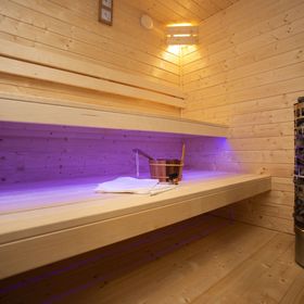 Gyopárosi Deluxe Privát Wellness House Orosháza