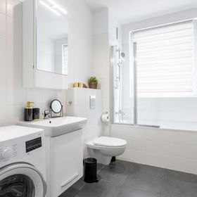 Golden Apartments Warsaw - Stylish & Sunny - Pereca Residence, City Center